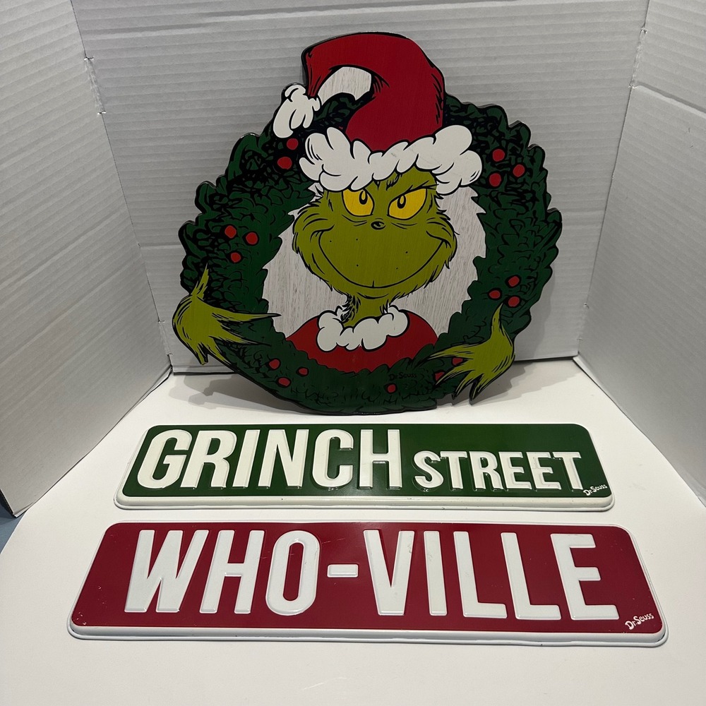 Dr Seuss Grinch Christmas Decor Lot Wreath Wall Plaque Grinch Street Who-Ville